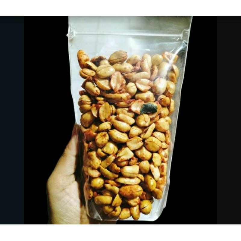 

Kacang Pedas Daun Jeruk (500gr)