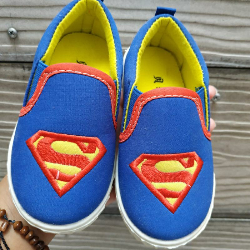 SALE JUAL RUGI KMS3 Superman 23 STOK LAMA Titipan Toko Sepatu Anak