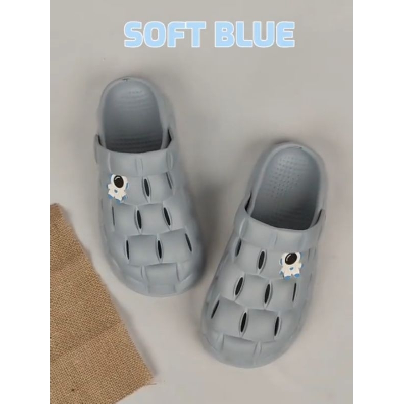 Sandal Viral Baim/ sandal Crocs/ sandal fuji / JIBBITZ Astro Model Clog terbaru 2023 tinggi sol 5 cm