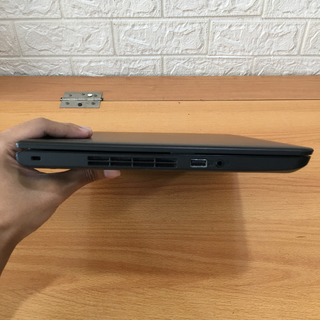 Laptop Lenovo ThinkPad E460 Core i5 Gen 6 RAM 8GB Siap Pakai