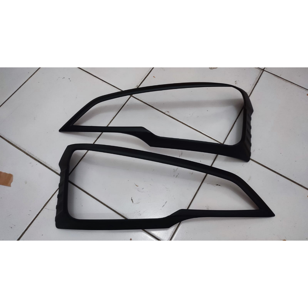 garnish depan mobil cortez 2018 hitam