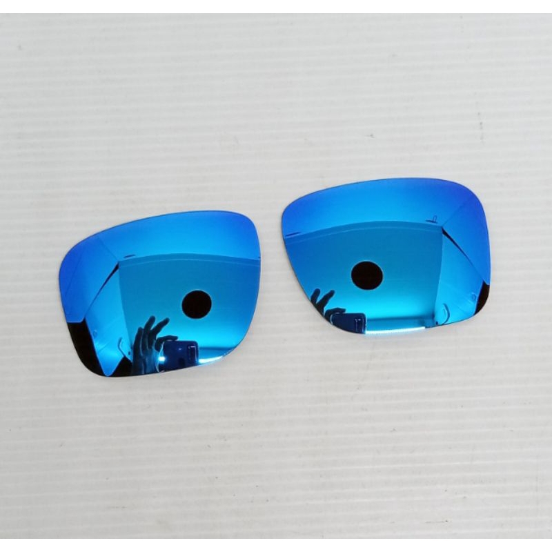 Oakley holbrook ice blue polarized lens