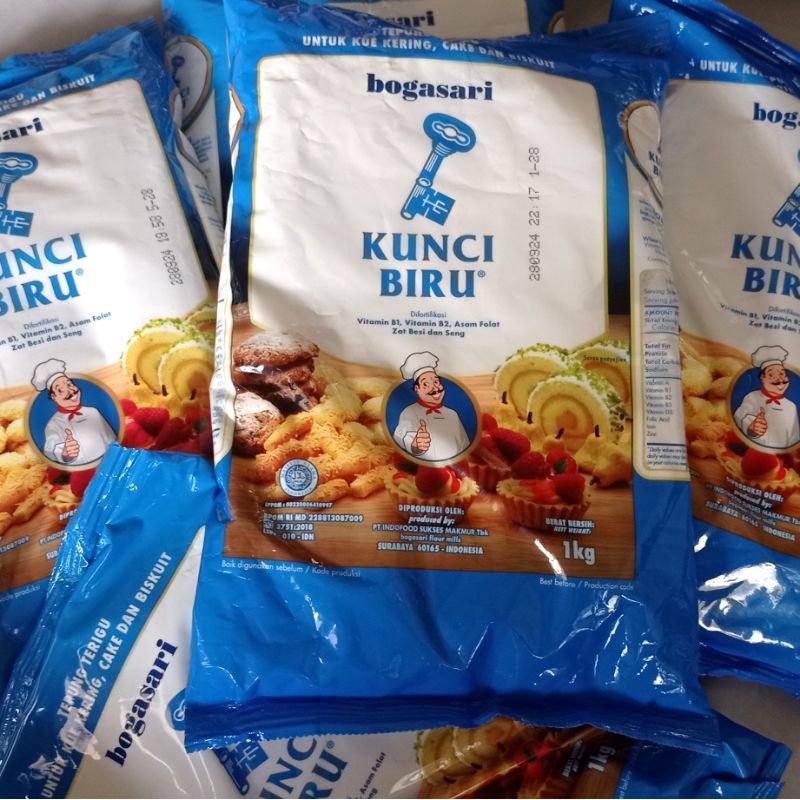 

BOGASARI Kunci Biru Premium Tepung Terigu Pack 1 kg