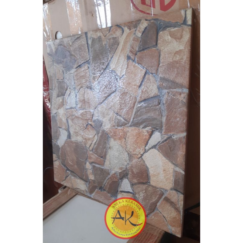 Keramik Lantai Teras Garasi Dinding Motif Batu Alam Timbul 40x40 Riverstone Gold