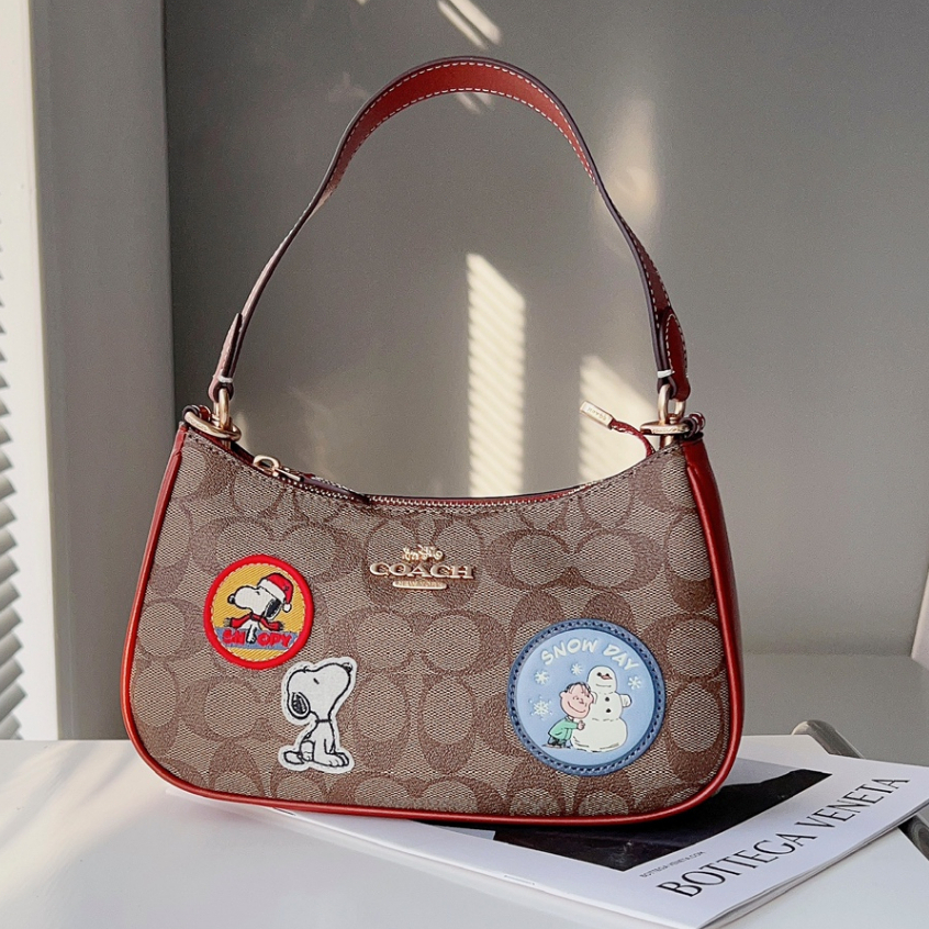 Coach Original CE848 CJ604  604  Snoopy Co branded Underarm Bag Crossbody Bag Single Shoulder Bag Handbag  yxb  848