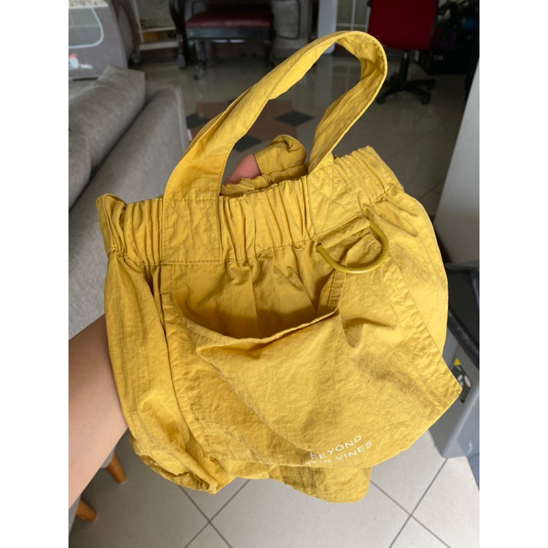 Preloved BTV Mustard Size XS