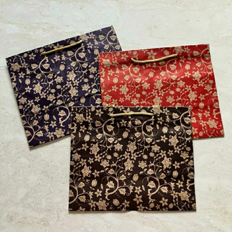 

Paperbag Batik Kue Samson Doff / Paperbag Batik Kue (TOP 01)
