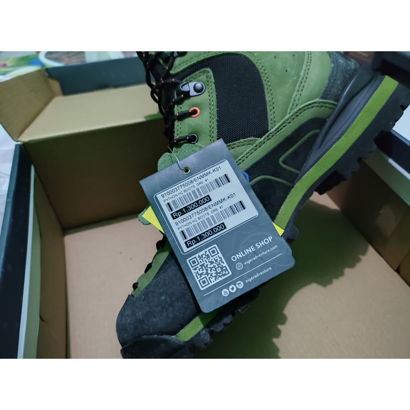 Sepatu Gunung Eiger Phyton