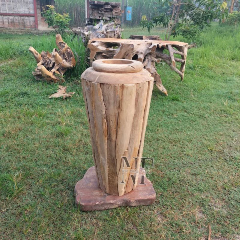 Vas Gucci / Pot Bunga Akar Kayu Jati