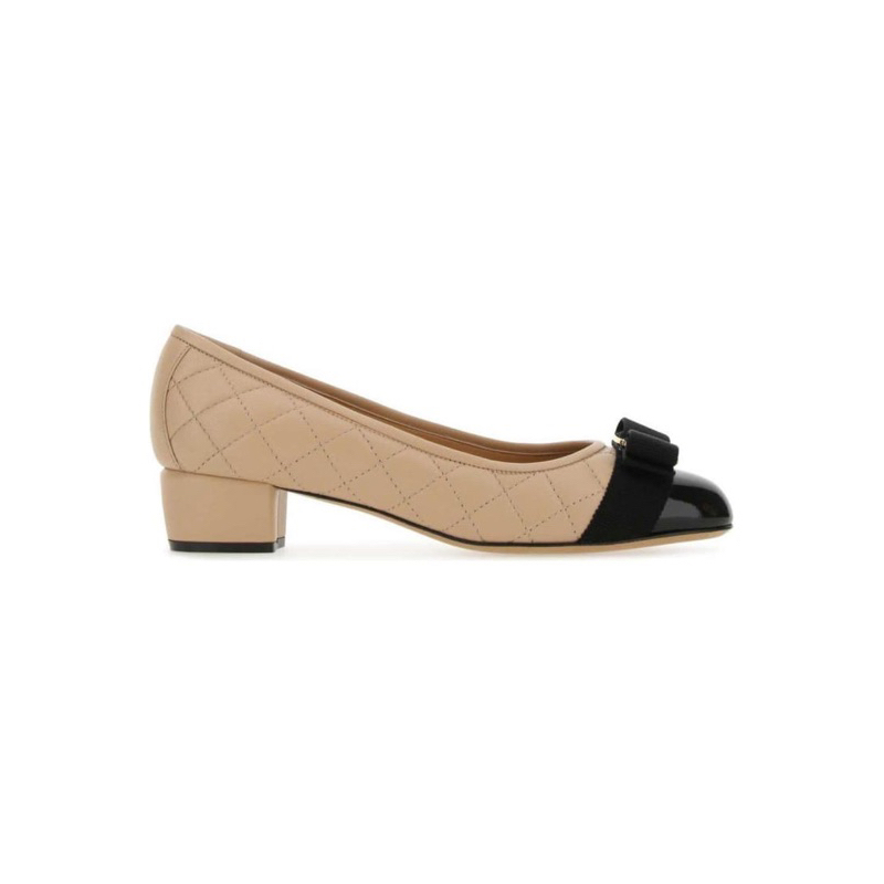 Ferragamo Vara Bow Quilted Pumps SSF03