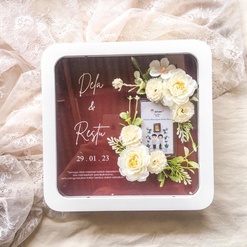Kado wisuda / Kado nikah / kado ulang tahun / graduation gift / wedding gift / anniversary gift / birthday gift / hadiah wisuda / hadiah nikah / hadiah ulang tahun / mahar simple / mahar pernikahan / mahar transparan / mahar bunga / bingkai mahar nikah