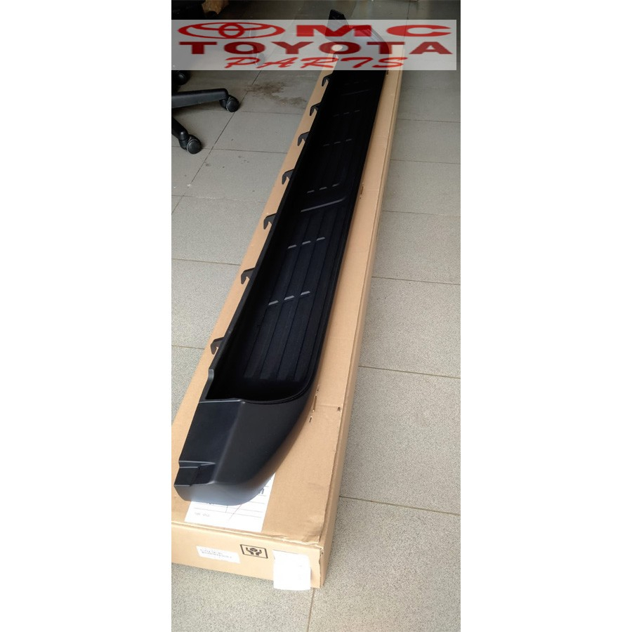 Cover Footstep Injekan Kaki Kiri Toyota Fortuner VRZ TRD 51702-0K160