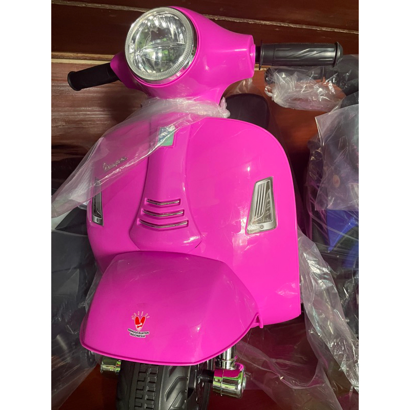 Motoran Vespa Matic Anak-anak
