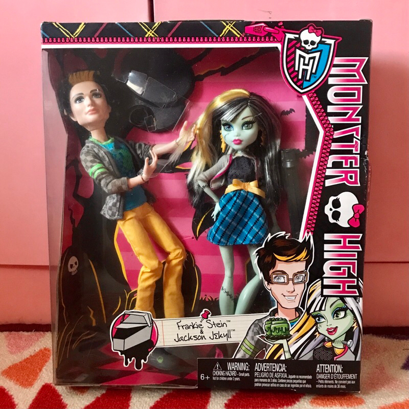 Monster High Picnic Casket Frankie and Jackson