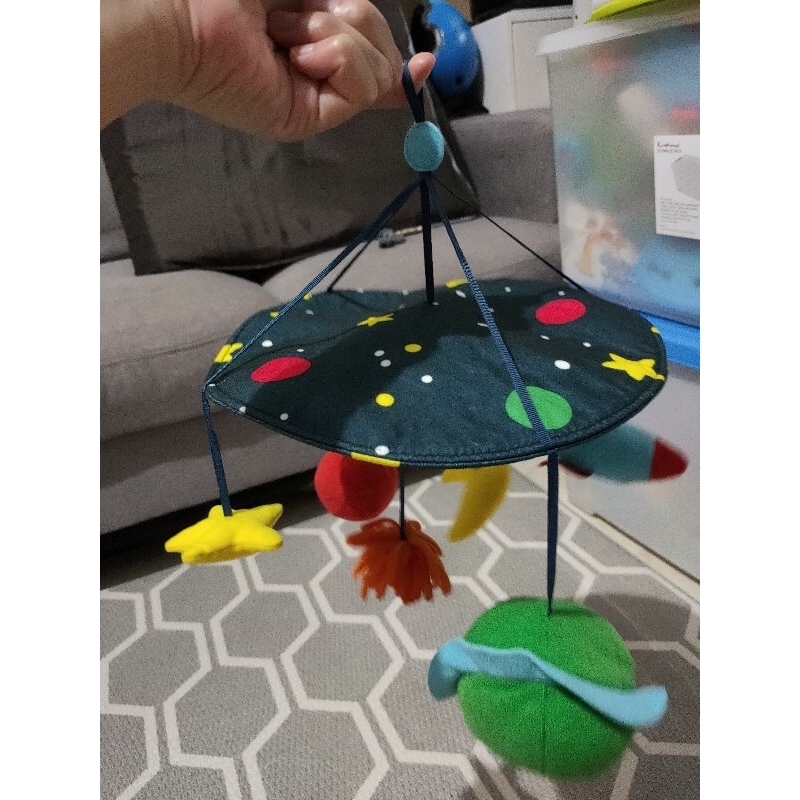 Preloved mainan gantungan box bayi/baby crib merk IKEA original