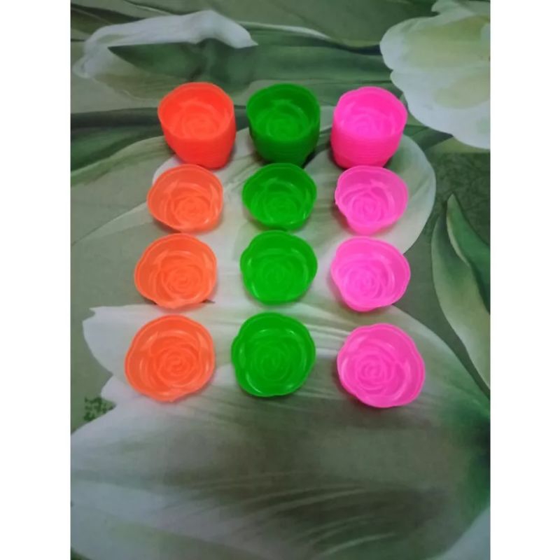 36 pcs cetakan bolu kukus motif mawar cetakan puding plastik warna