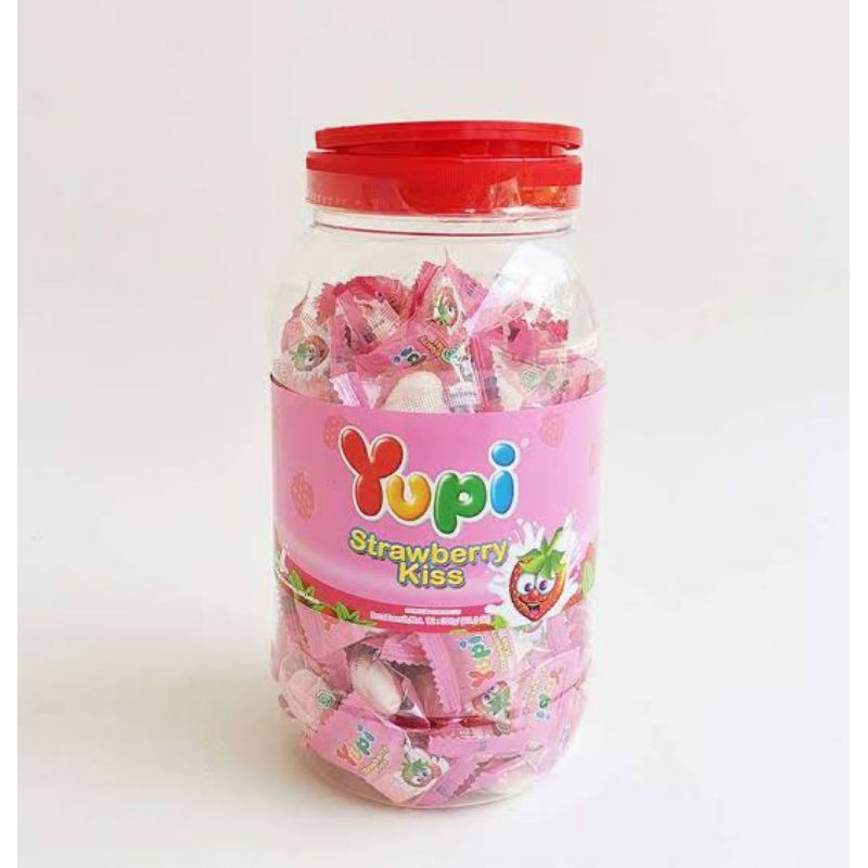

Yupi kiss strawberry