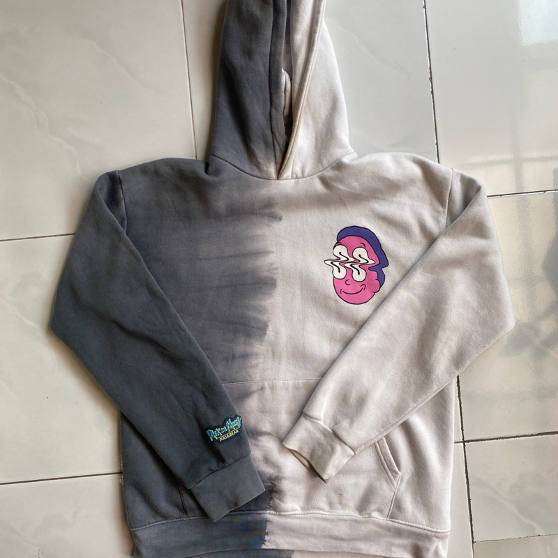 Hoodie Pull n Bear x Rick&Morty