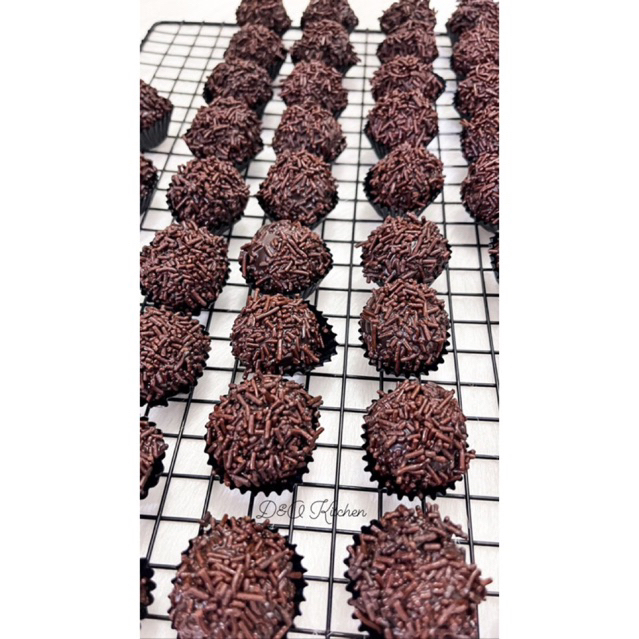 

kukis coklat rambutan/choco meses cookies