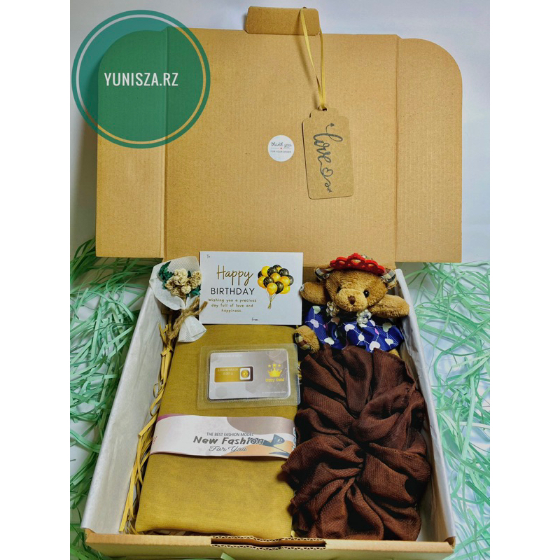 

Paket Hemat Hampers Hijab/Hampers Hijab Polos/Kado Ultah/ Kado Wisuda/Hijab segiempat