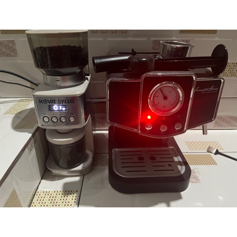 Mesin Espresso Ferrati & Grinder Kova