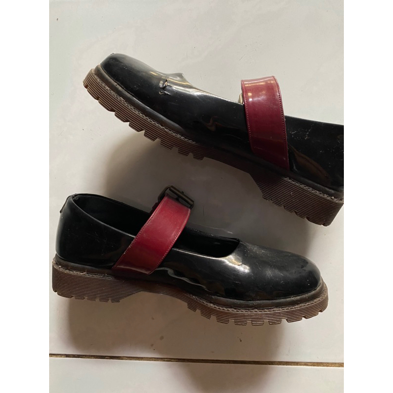 Preloved Loafers Black