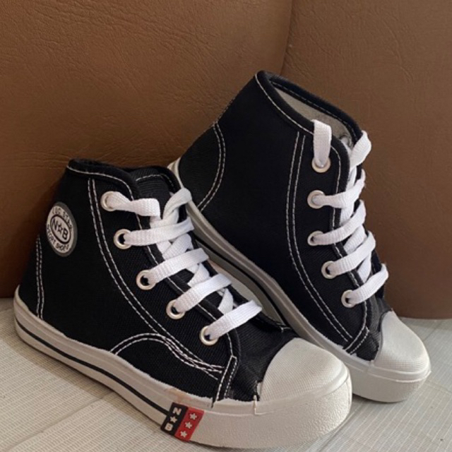 Sepatu sekolah NB pria/wanita Casual tali kanvas
