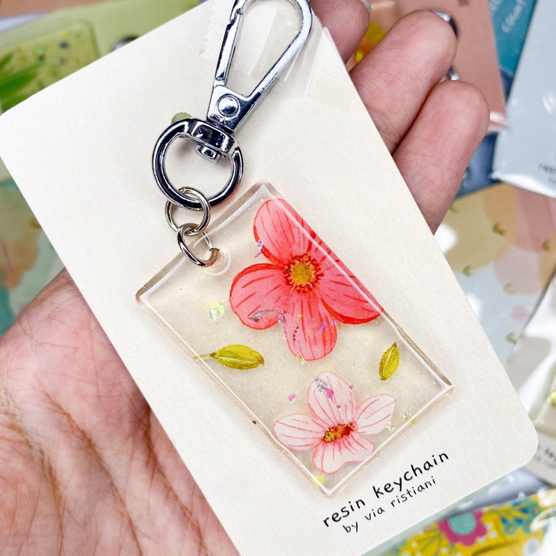 Gantungan Kunci/Keychain Resin Transparant Bunga Floral souvenir pernikahan oleh-oleh Jogja