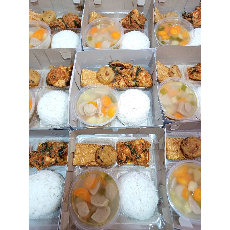 

PAKET NASI AYAM RICA RICA KEMANGI // PAKET NASI KOTAK AYAM LEZAT