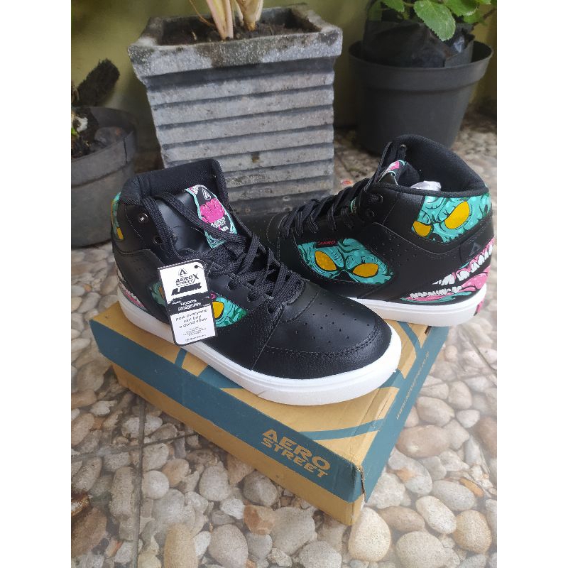 Aerostreet Hoops X Nama kalian - AjiWal, Hitam Putih Toska, 42