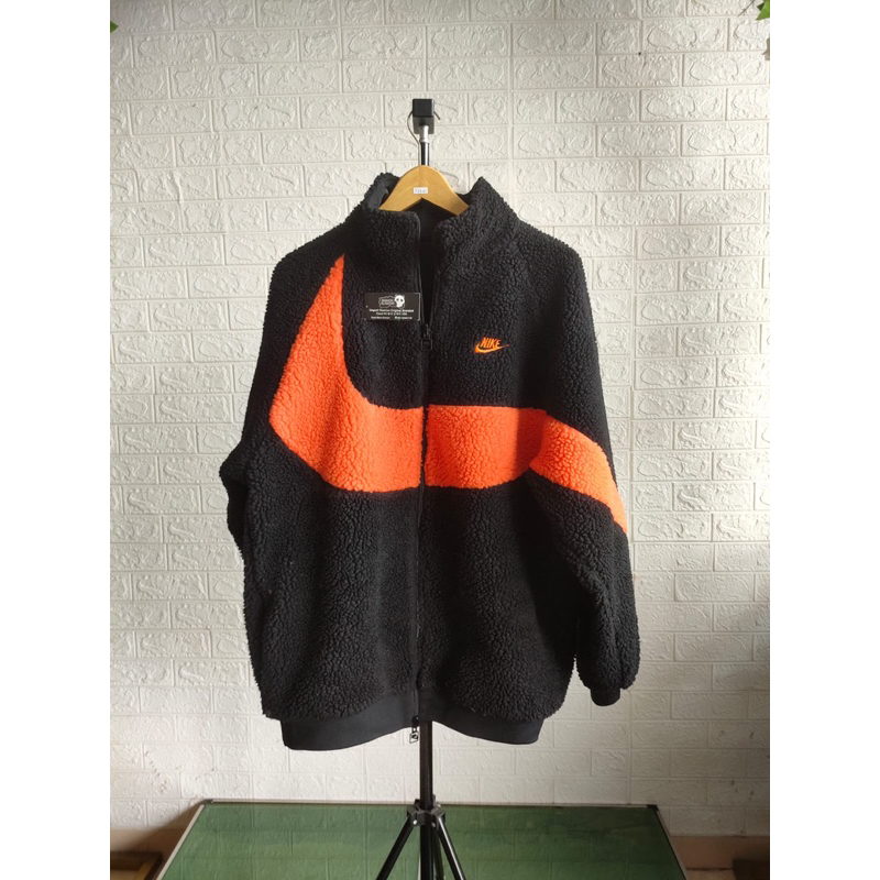 JAKET REVISIBLE SHERPA NIKE BIG SWOOSH ORANGE BLACK RARE ITEM