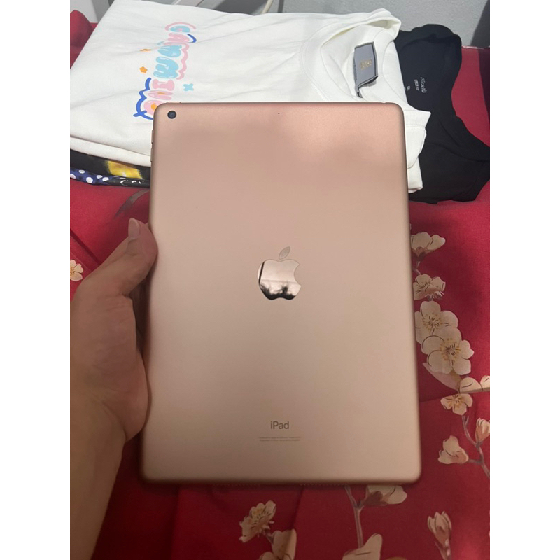 Apple ipad 8 2020 10.2” 32gb wifi only rose gold