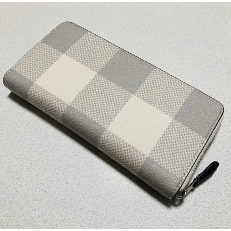 Coach Long Wallet Buffalo Plaid Check Print Coach Logo White X Grey Accordion Wallet (C 2135)