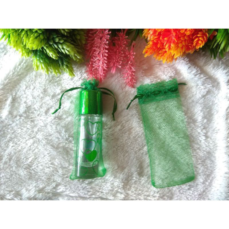 

Kantong/sarung tile souvenir minyak wangi ukuran 6,5 x15 cm dan 10 x21 cm