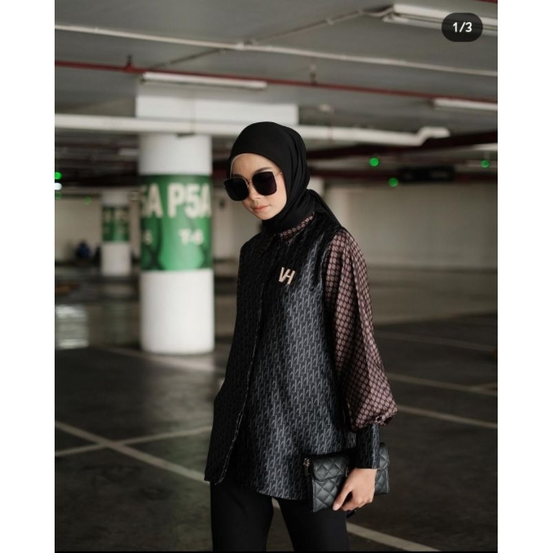 PRELOVED MONOGRAM BLOUSE VANILLA HIJAB