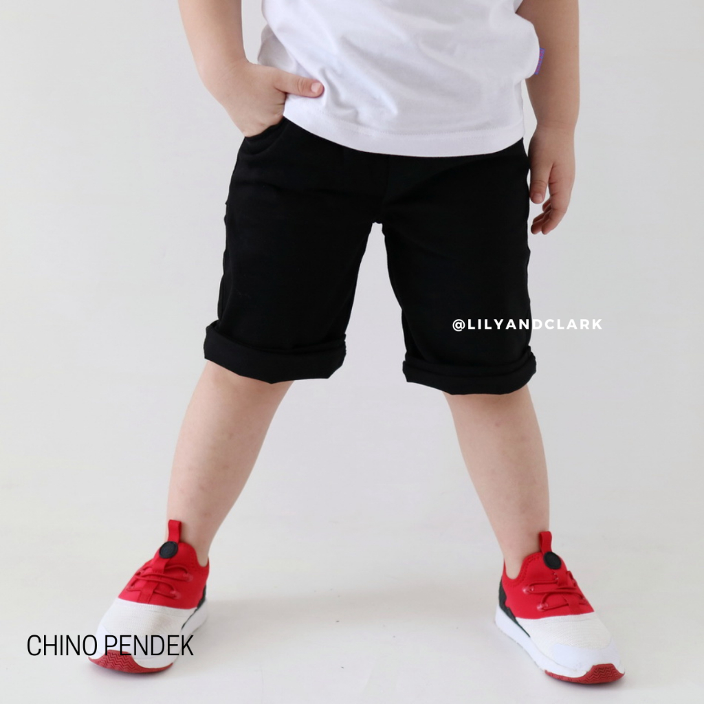 CELANA CHINO PENDEK HITAM ANAK LAKI LAKI TERBARU LILY AND CLARK CP02
