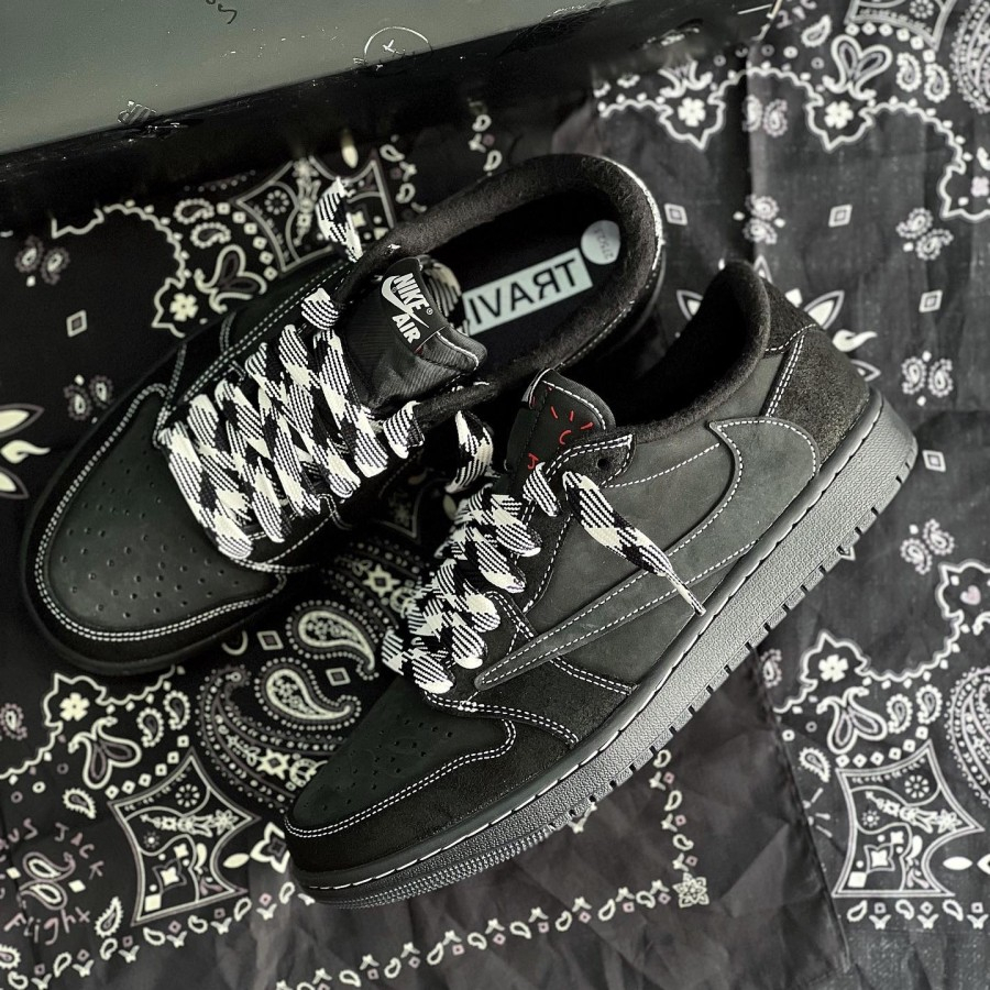 Air Jordan 1 Low Travis Scott Phantom - BNIB Original 100%