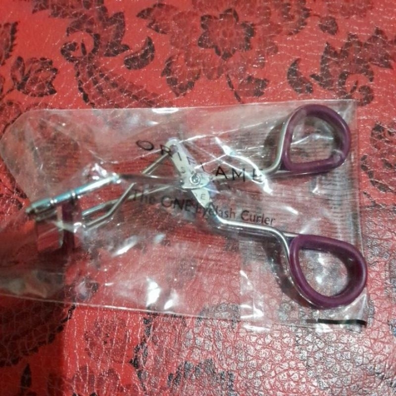 Penjepit bulu mata oriflame