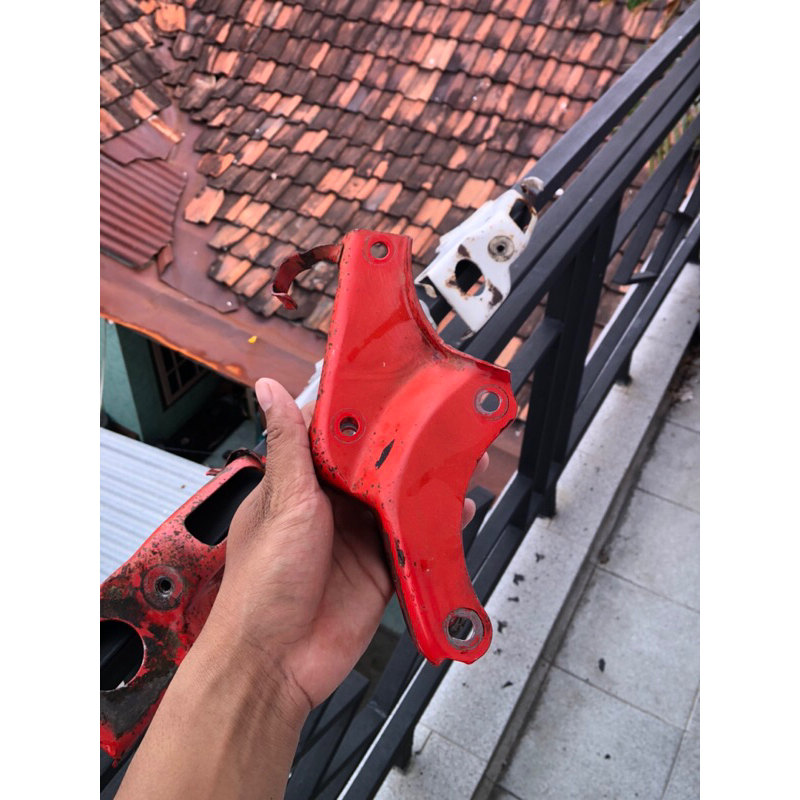 pangkon mesin xr200 utuh original paint merah