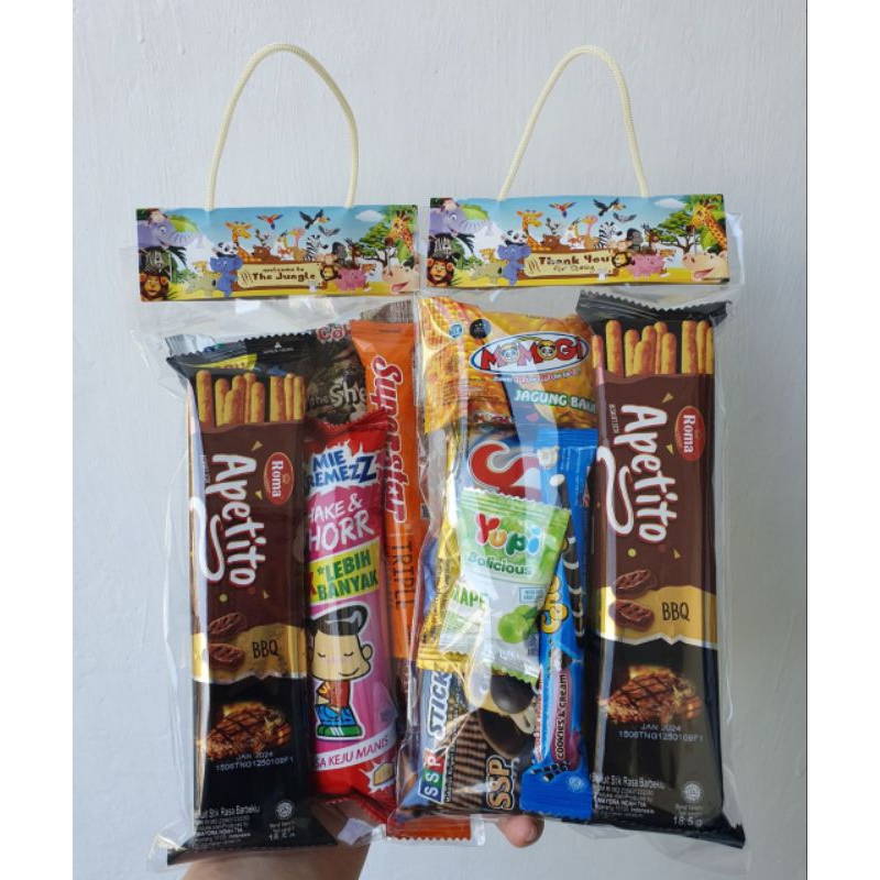

Hampers Paket Ulang Tahun Lebaran Anak Snack Cemilan Paket Murah A