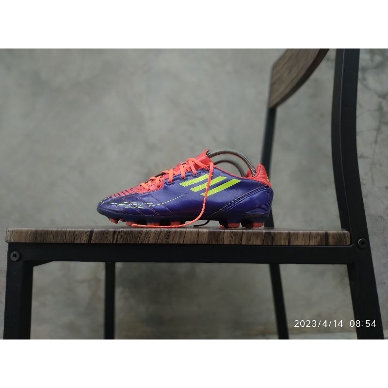 Sepatu Bola Adidas F10 TRX HG