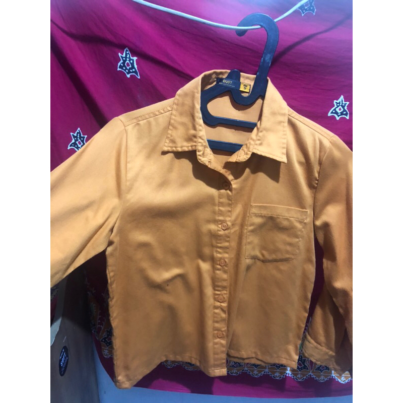 preloved kemeja dust