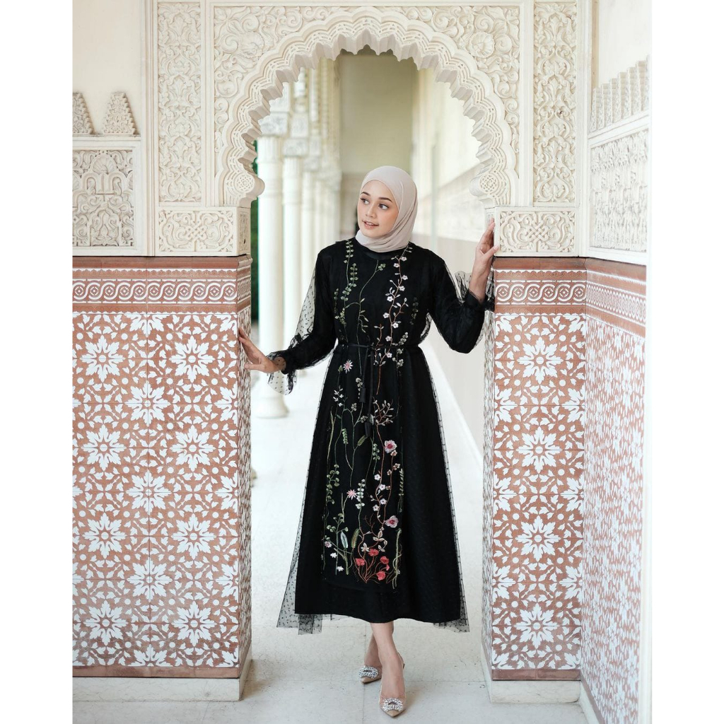 Sewa Baju Dress / Sewa Baju Kondangan / Sewa Baju Wisuda Black