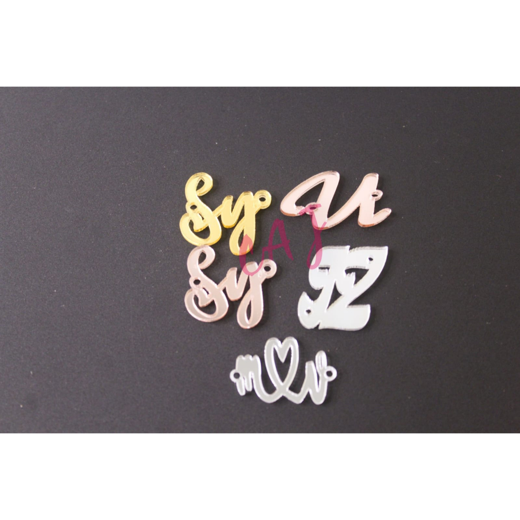 Label jilbab cutting huruf initial/label tas/label baju/label jilbab murah