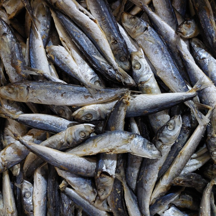 

(HOKKY) Ikan asin layang rebus 250gr / ikan layang / ikan cue / ikan pindang
