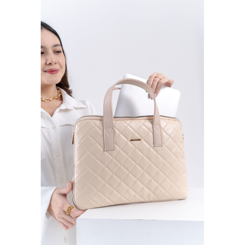 JENA LAPTOP CASE BY FLICKA (BISA COD)