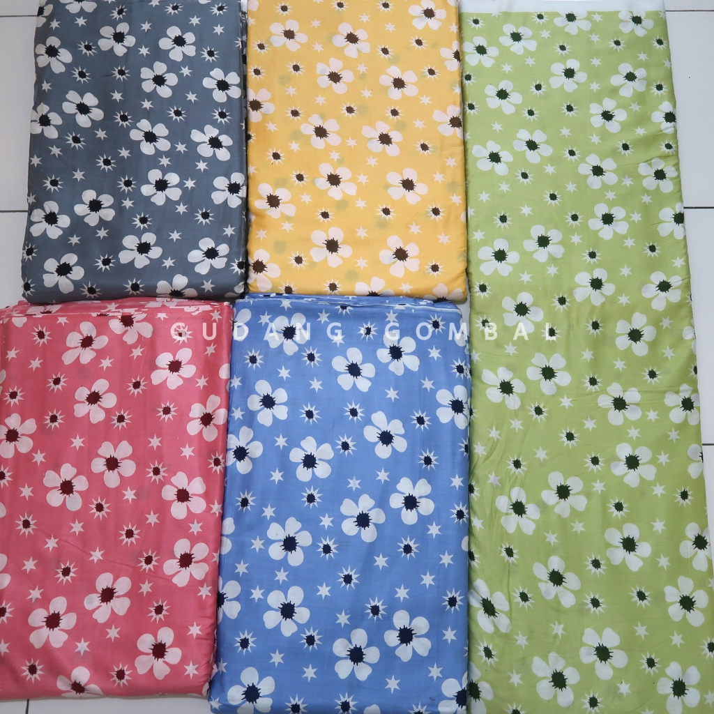 Kain Rayon Motif Bunga Lembut Bahan Mukena Dan Daster (harga per 0,5m)