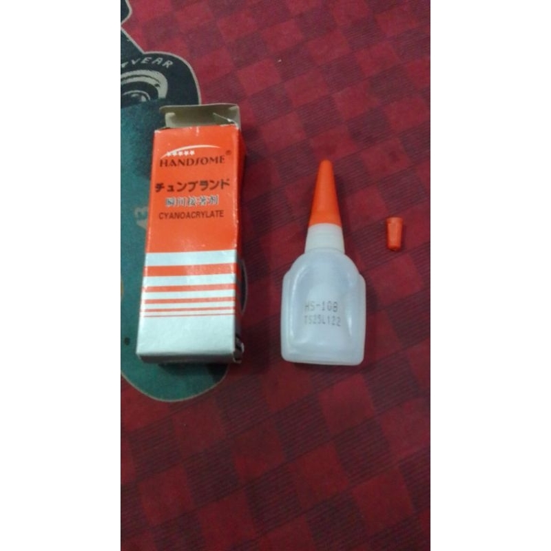 

Lem Korea-Lem Serbaguna 12 Pcs