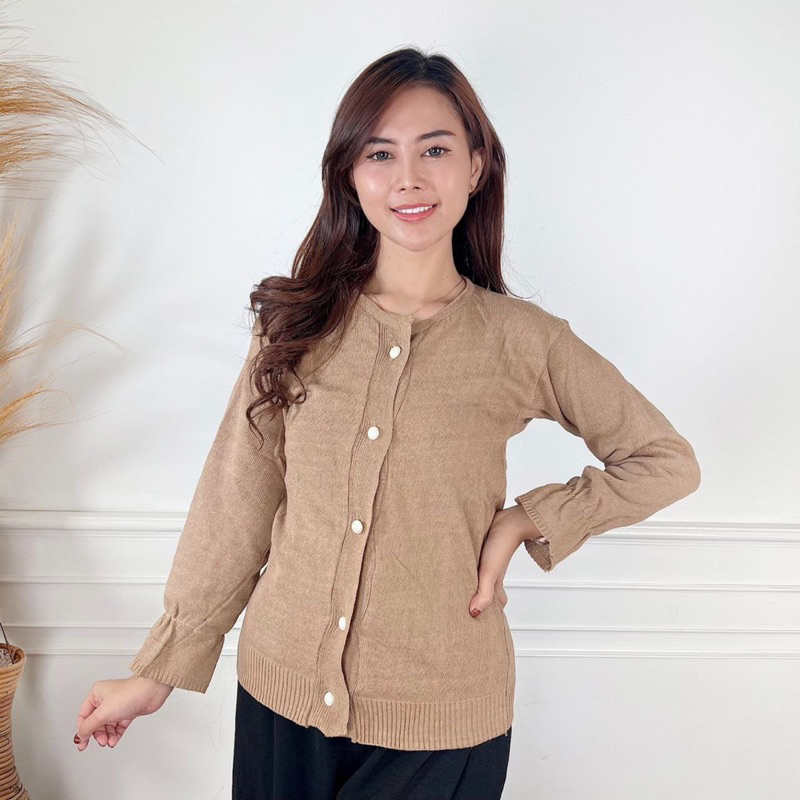 AFI - MC - RJT Alia Vintage Gold Button Cardigan