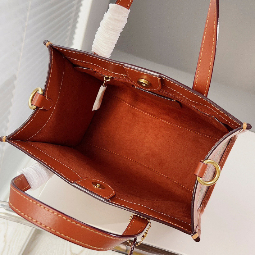 TAS WANITA TAS SELEMPANG WANITA TOTE 22 CH WITH REXY CROSSBODY BAG CF083 083